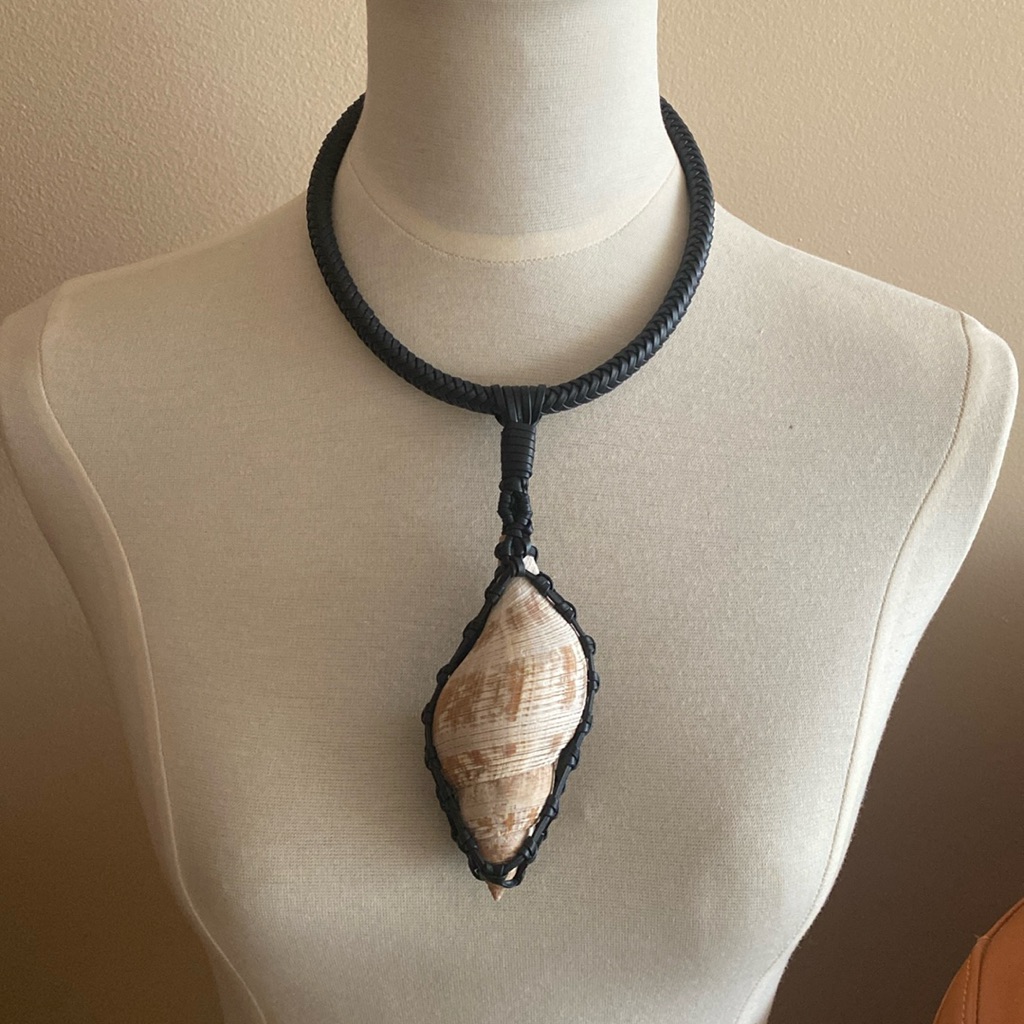 Nib Auth Chloe Leather Dress Necklace/Chocker Made In Italy